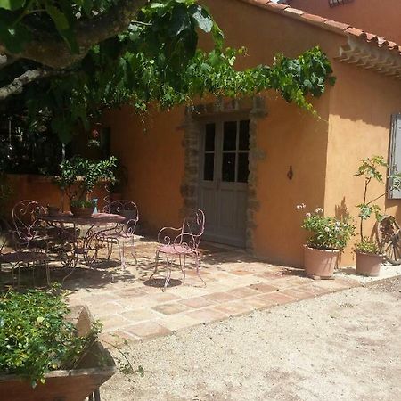 Les Anes De Petit Jean Hotel ปิแอร์เฟอ-ดู-วา ภายนอก รูปภาพ