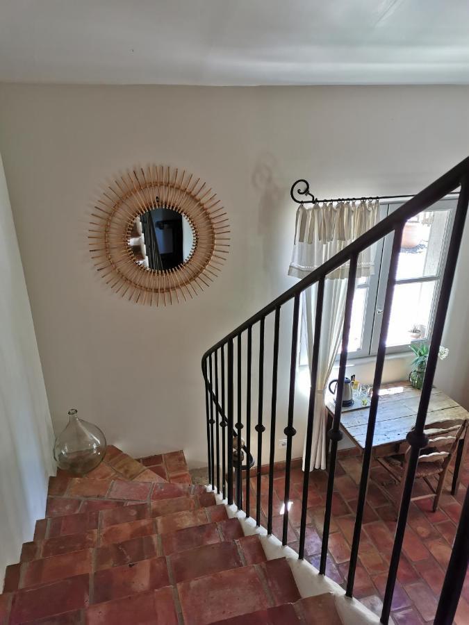 Les Anes De Petit Jean Hotel ปิแอร์เฟอ-ดู-วา ภายนอก รูปภาพ
